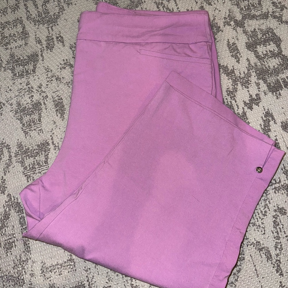 Chico's Soft Lilac Garment size 10 capris
